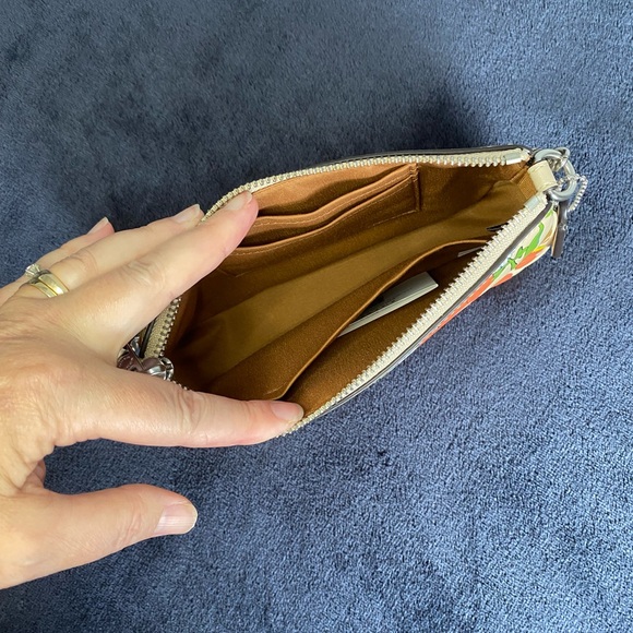 NWT COACH NOLITA 19 FLORAL PRINT LEATHER CR365 BAG HANDBAG PURSE WRISTLET WALLET - Picture 4 of 5